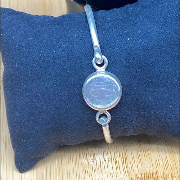 Ladies .925 silver vintage bracelet w/solid silver button monogrammed swivel top - Picture 1 of 12